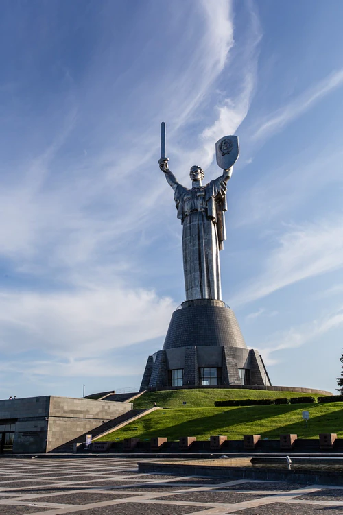 Moederlandmonument in Kiëv — Bezienswaardigheid