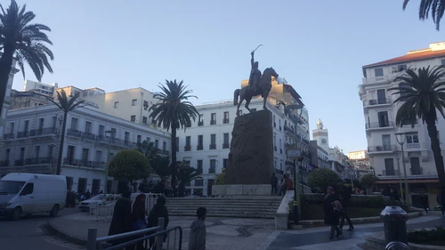 Plein van Emir Abdelkader in Algiers — Museum