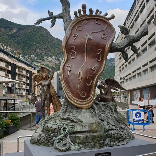La Noblesse du Temps in Andora la Vella — Spomenik
