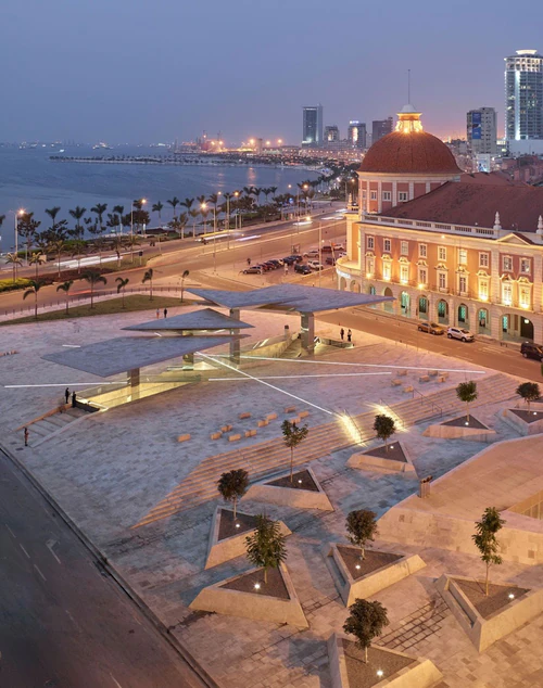 Museu da Moeda in Luanda — Muzejs