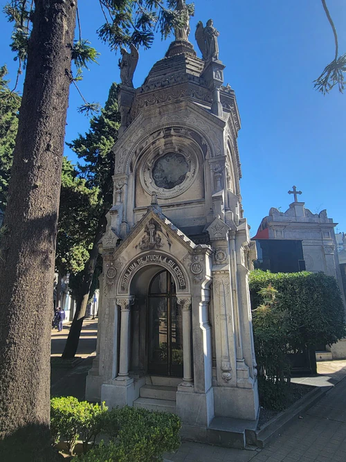 Recoleta Cemetery — Cemetery, rated 4.3/5