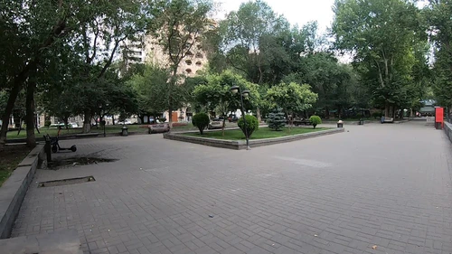 Park Missaka Manouchiana in Yerevan — Park