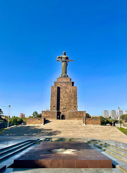 Pamätník Matky Arménie in Yerevan — Historické miesto