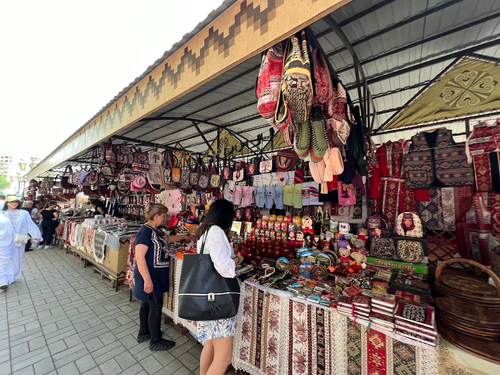Vernissage Market in Yerevan — Trh