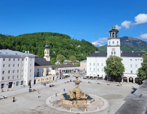 Piazza Residenz in Salisburgo — Sito storico