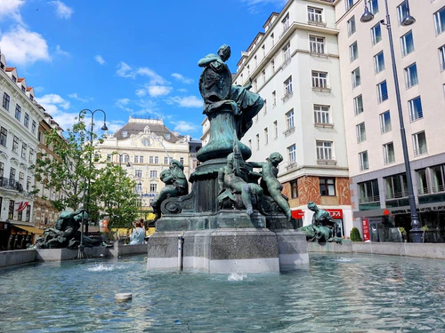 Donnerbrunnen, rated 4.5/5