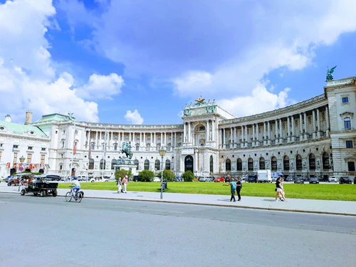 Neue Burg — Povijesno mjesto, rated 4.7/5