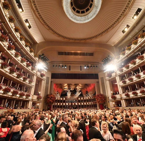 Vienna State Opera in Beč — Teatar