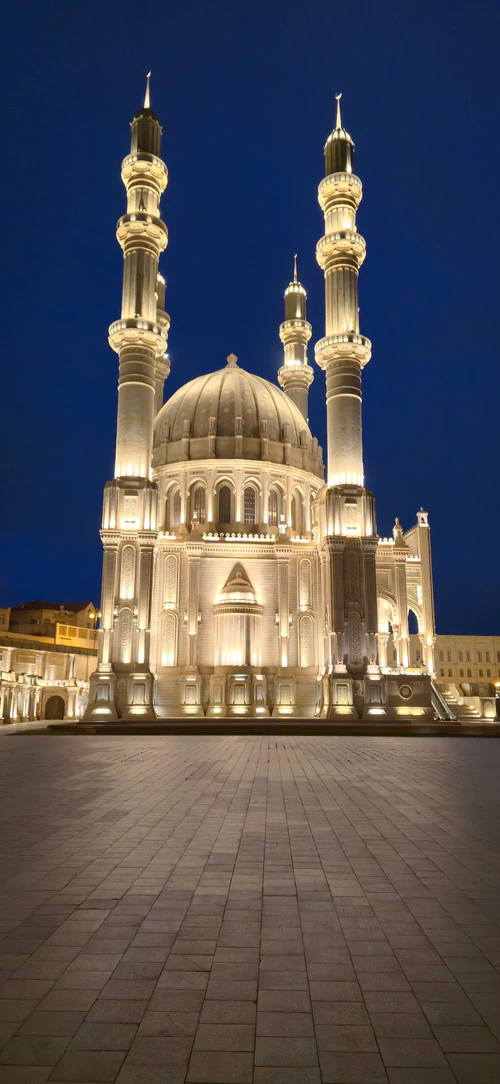 Heydarija mošeja in Baku — Reliģiska vieta