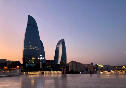 Augstā galvaspilsēta parks in Baku — parks