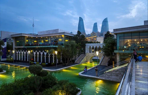 Mini Venēna in Baku — parks