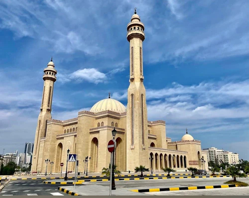 الجامع الكبير الفاتح in المنامة — موقع ديني