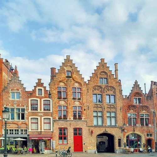 Trg tržišta in Brugge — Povijesno mjesto