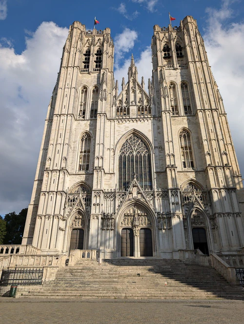 Katedrala sv. Mihovila i Sv. Gudule in Bruxelles — Religijsko mjesto