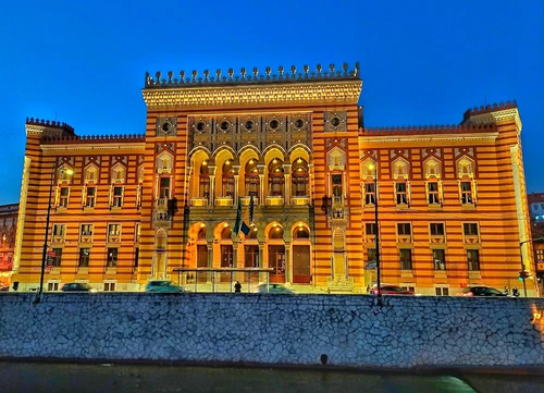 Zgrada gradske vijećnice Sarajeva in Sarajevo — Povijesno mjesto
