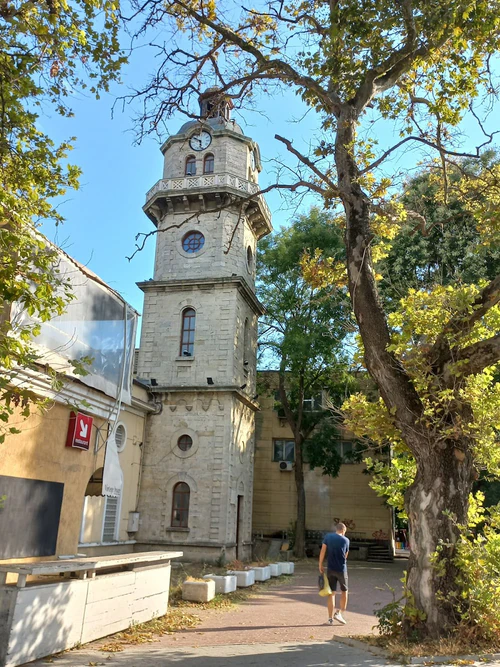 Uhrturm Varna — Wahrzeichen, rated 4.6/5