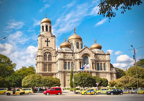 Katedrala Uznesenja Majke Božje in Varna — Religijsko mjesto