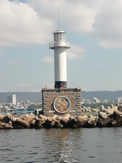 Leuchtturm Varna Hafen, rated 4.6/5