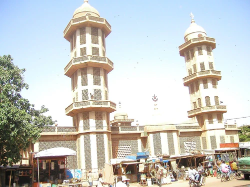 Ouagadougou Central Mosque in Ouagadougou — Vendi fetar