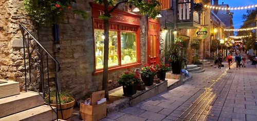 Quartier Petit Champlain — বাজার, rated 4.7/5