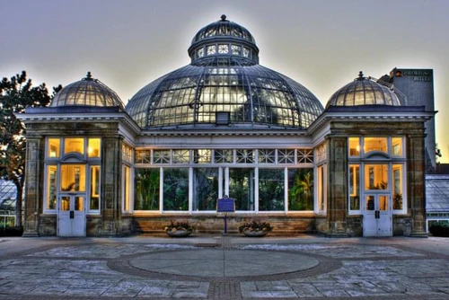 Allan Gardens — Park, rated 4.5/5