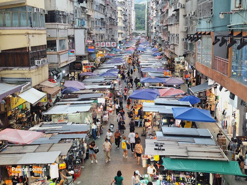 Ladies' Market, rated 3.9/5