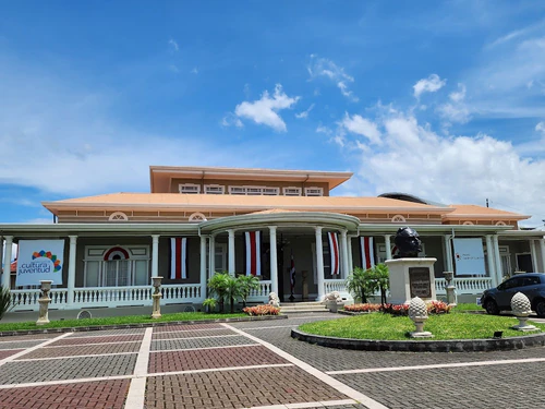 Historisch Museum Dr. Rafael Ángel Calderón Guardia in San José — Museum
