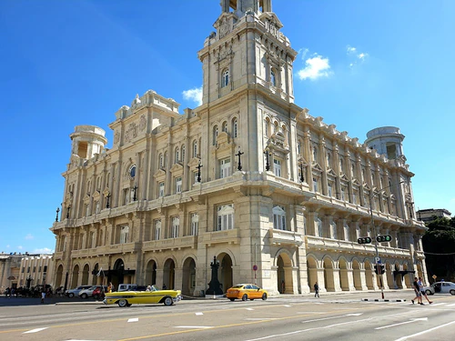 National Museum of Fine Arts - Cuban Art in Havana — Museum