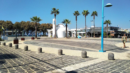 আagia Napa Promenade, rated 4.6/5