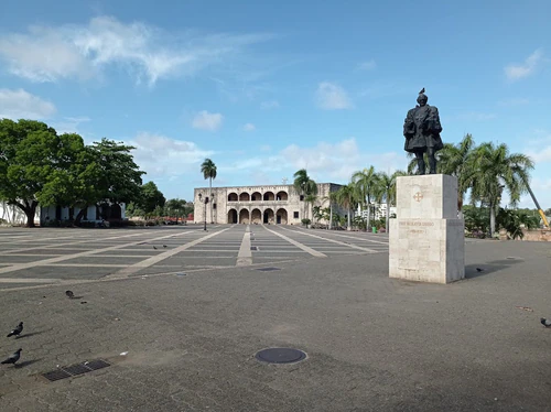 Plaza de la Hispanidad or Spain in Santo Domingo — Park