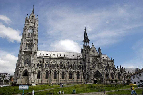 Basílica del Voto Nacional in Quito — Religieuze plek