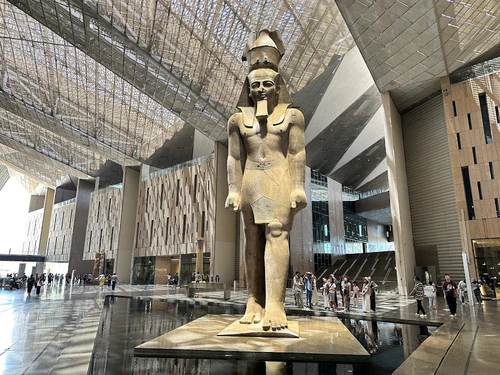 Het Grand Egyptisch Museum in Caïro — Museum