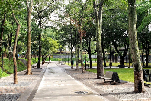Parque Cuscatlán in San Salvador — Park