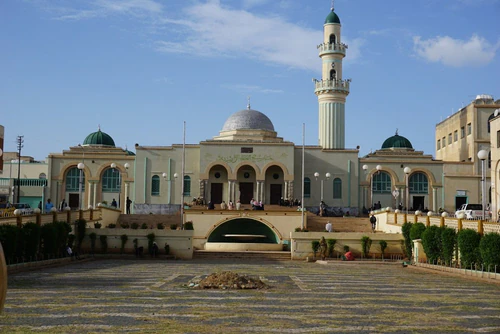 Khulafa al-Rashidun Mosque - ጃምዕ ኹለፋእ ኣልራሺዲን in Asmera — Reliģiska vieta