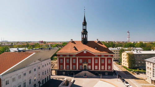Narvska gradska kuća in Narva — Povijesno mjesto