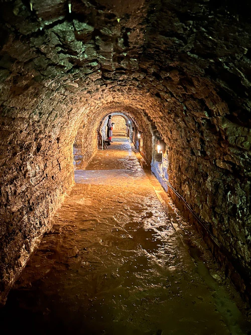 Bastionske kasemate Victoria in Narva — Muzej