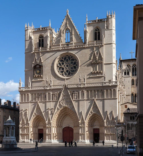 Cathédrale Saint-Jean-Baptiste in লিওন — ল্যান্ডমার্ক