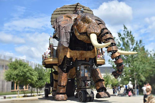 Le Grand Éléphant in ন্যান্তে