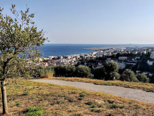 Parc Honoré d'Estienne d'Orves — পার্ক, rated 4.4/5