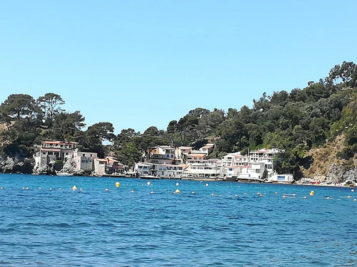 Anse de Méjean, rated 4.7/5
