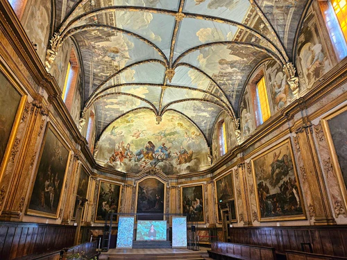 Chapelle des Carmélites in Toulouse — স্মৃতিস্তম্ভ