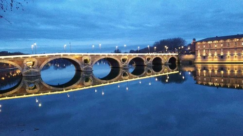 Pont Neuf in Toulouse — ল্যান্ডমার্ক