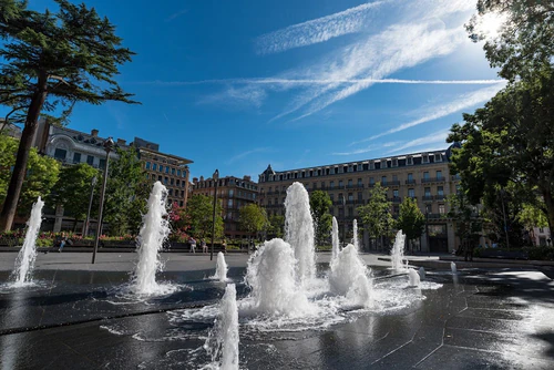 Square Charles de Gaulle in Toulouse — পার্ক