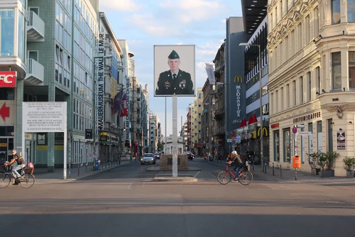 Checkpoint Charlie — Povijesno mjesto, rated 4.1/5