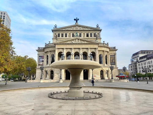 Alte Oper in ফ্রাঙ্কফুর্ট — থিয়েটার