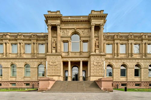 Städel Museum in ফ্রাঙ্কফুর্ট — মিউজিয়াম