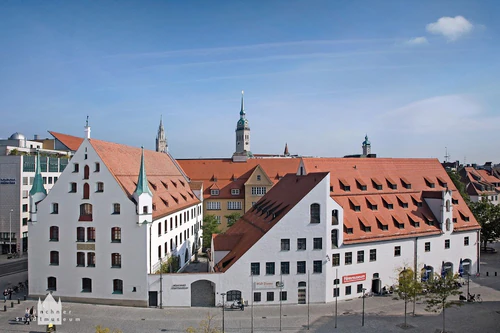 Münchner Stadtmuseum — মিউজিয়াম, rated 4.3/5