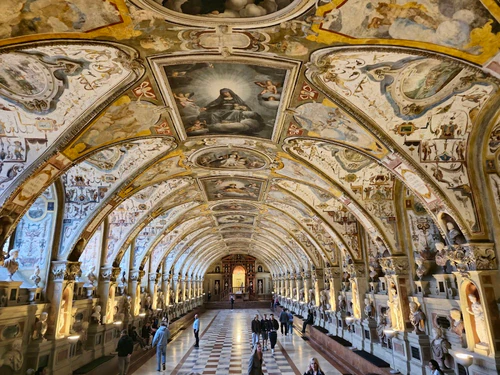 Munich Residence in München — Castle