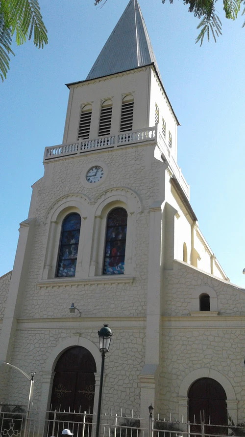 Place Saint-Pierre in بور-أ-جانبراس — متنزه