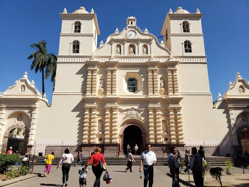 Catedral de San Miguel Arcángel — Dini mekan, rated 4.6/5